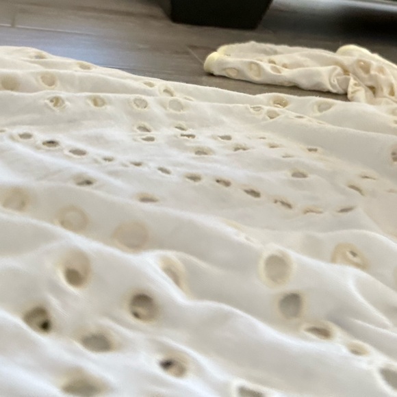 Free People|Boho blouse “Dot to dot eyelet top with split bell sleeves•Oversized - Picture 9 of 14